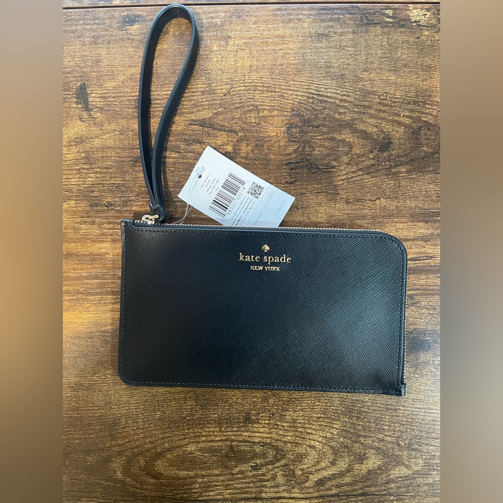 Kate Spade  Medium Black Leather Wristlet, NWT